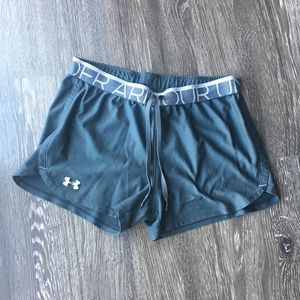 WOMEN'S GRAY UNDERARMOUR SHORTS